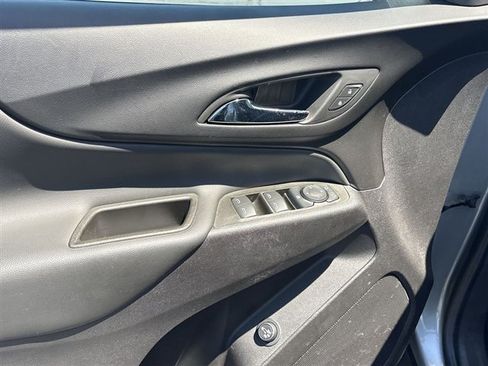 Certified 2024 Chevrolet Equinox LT w/ LPO, Floor Liner Package FWD image 22
