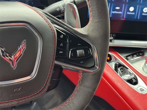 Used 2024 Chevrolet Corvette Stingray Premium Cpe w/ Z51 Performance Package image 27
