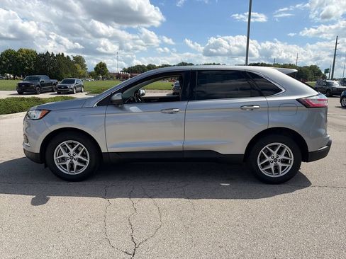 Used 2021 Ford Edge SEL w/ Convenience Package AWD/4WD image 4