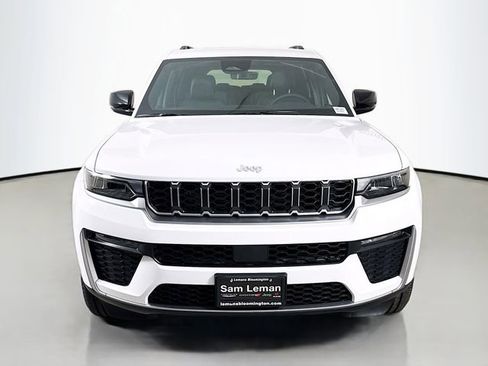 New 2026 Jeep Grand Cherokee L Limited AWD/4WD image 2