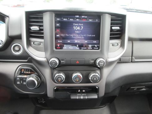 Used 2020 RAM 1500 Big Horn AWD/4WD image 32