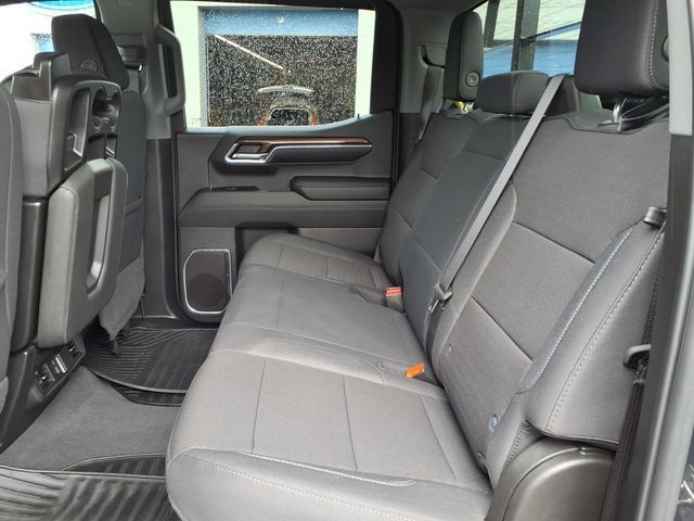 Used 2024 Chevrolet Silverado 1500 RST AWD/4WD image 17