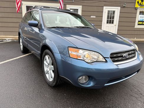 Used 2006 Subaru Outback 2.5i Limited image 3