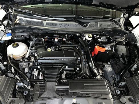 Certified 2025 Lincoln Corsair AWD w/ Equipment Group 101A image 18