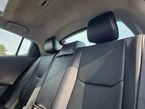 Used 2023 Toyota Prius Limited AWD/4WD image 18