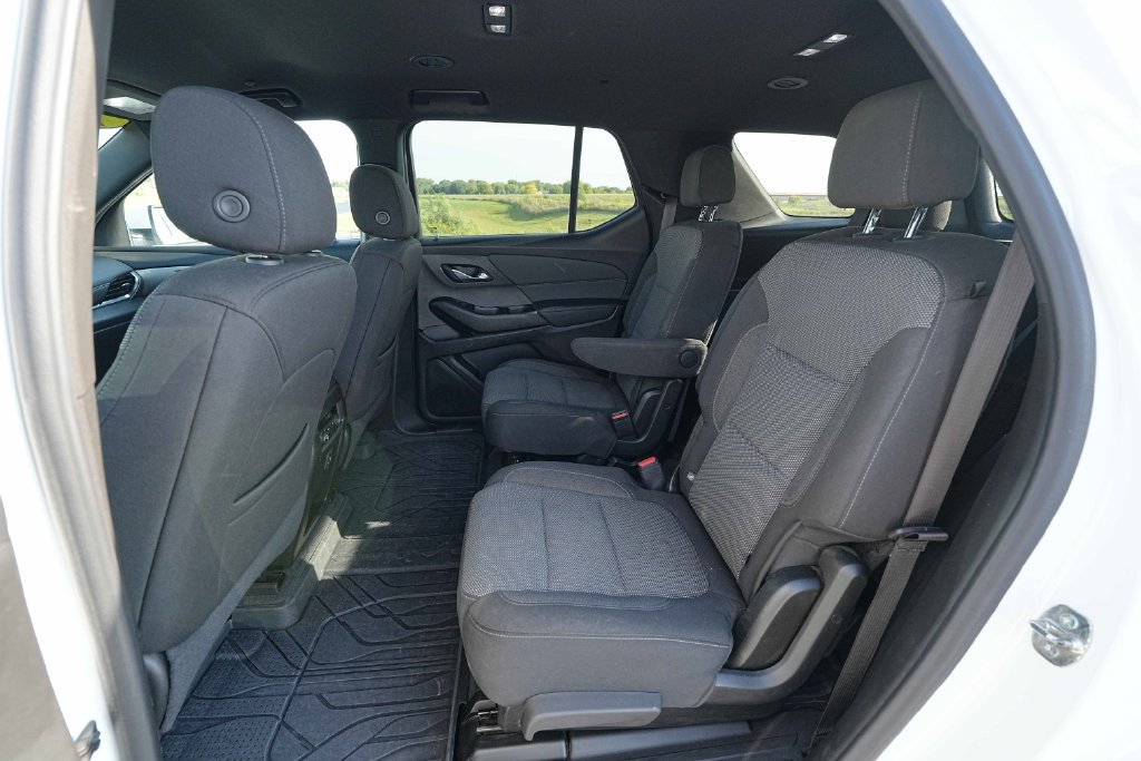 Used 2023 Chevrolet Traverse LT w/ LPO, Floor Liner Package AWD/4WD image 20