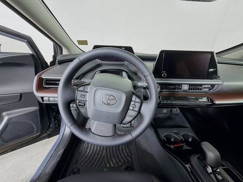 New 2026 Toyota Prius Plug-In Hybrid FWD image 12