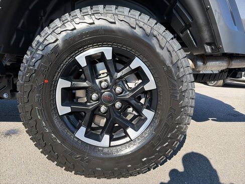 New 2026 Jeep Gladiator Rubicon image 13