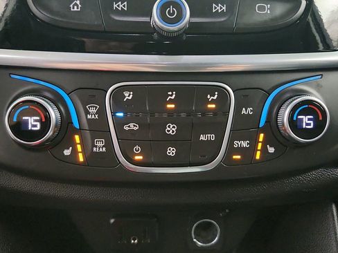 Used 2019 Chevrolet Traverse LT w/ LPO, Floor Liner Package AWD/4WD image 15