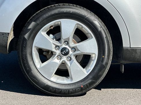 Used 2019 Kia Soul FWD image 25