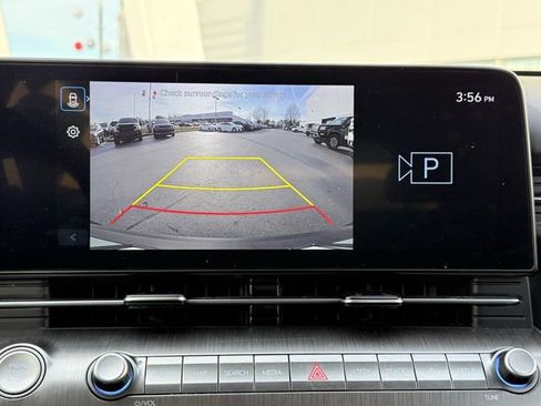 Used 2024 Hyundai Kona SEL image 25