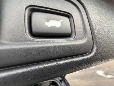 Used 2019 Honda Pilot Touring image 10