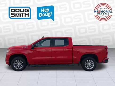 Used 2023 Chevrolet Silverado 1500 RST AWD/4WD image 3