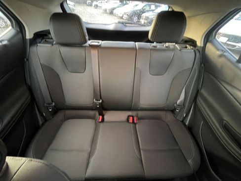 Used 2025 Buick Encore GX Preferred image 38