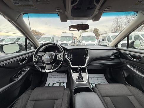 Used 2022 Subaru Outback Premium image 28