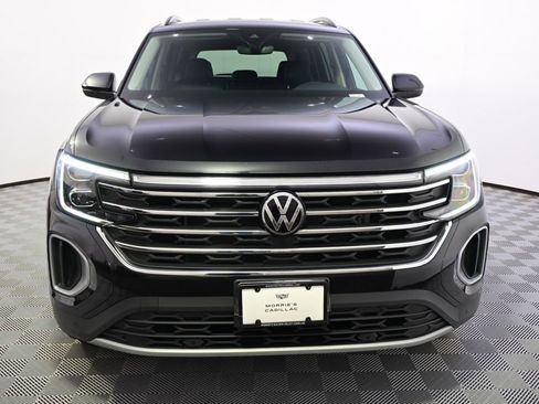 Used 2025 Volkswagen Atlas SE image 10