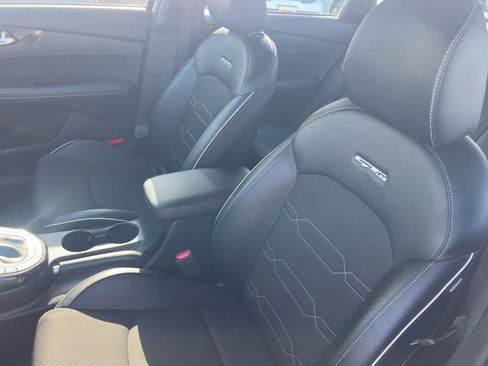 Certified 2023 Kia Forte GT-Line image 5