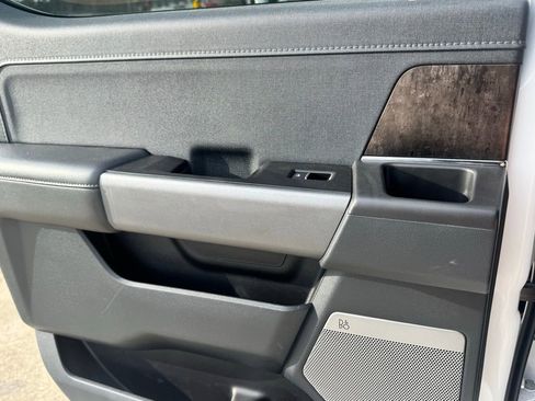 Used 2023 Ford F150 Lariat w/ Equipment Group 502A High image 19