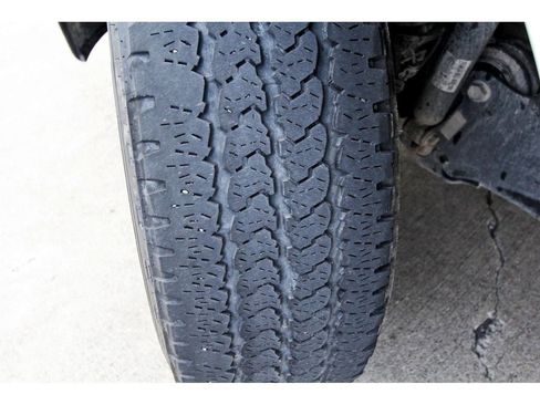Used 2024 RAM 2500 Big Horn AWD/4WD image 28