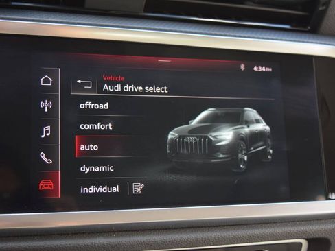 Used 2020 Audi Q3 2.0T Premium w/ Convenience Package AWD/4WD image 61