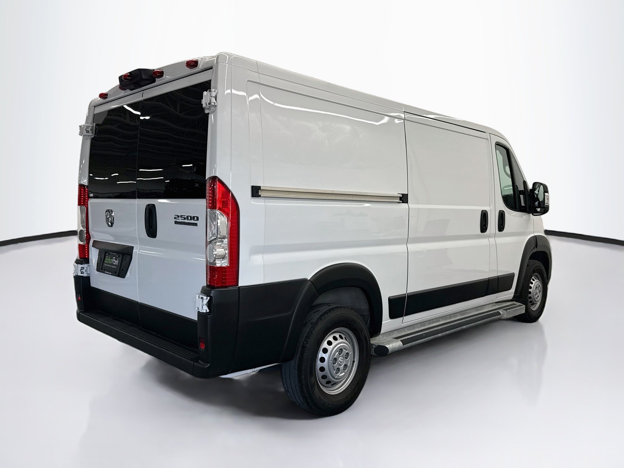 Used 2025 RAM ProMaster 2500 w/ U-Haul Equipment Group FWD image 9