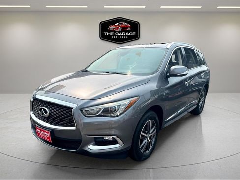 Used 2019 INFINITI QX60 Luxe w/ Essential Package image 2