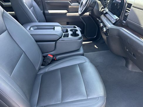 Certified 2025 GMC Sierra 1500 SLT AWD/4WD image 11