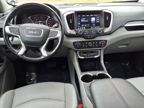 Used 2022 GMC Terrain SLT image 9