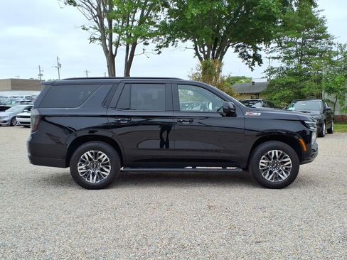 Used 2025 Chevrolet Tahoe Z71 w/ Z71 Off-Road Package AWD/4WD image 11