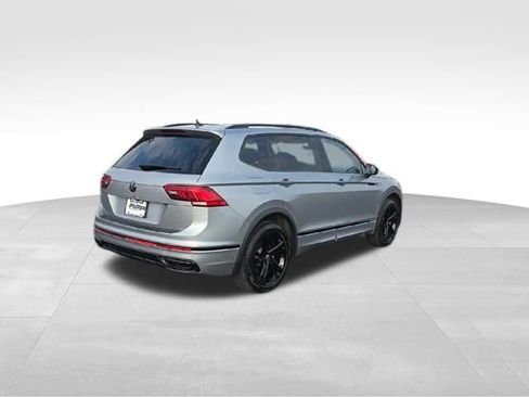 Used 2023 Volkswagen Tiguan SE R-Line FWD image 10
