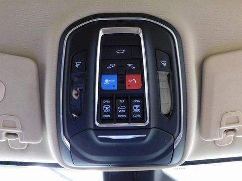 Used 2021 Jeep Grand Cherokee L Limited image 47