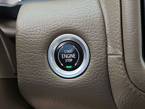 Used 2021 GMC Yukon XL Denali AWD/4WD image 27