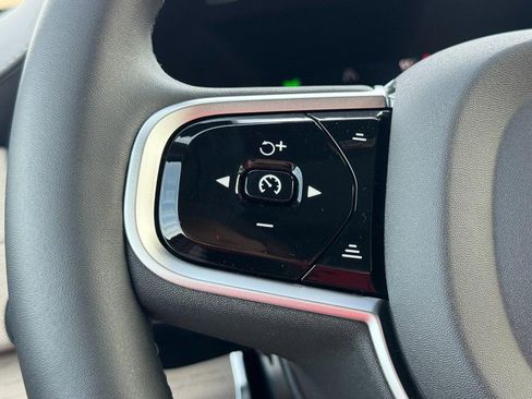 New 2026 Volvo XC90 T8 Ultra w/ Protection Package Premier image 11