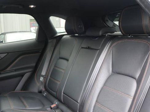 Used 2018 Jaguar F-PACE Prestige AWD/4WD image 17