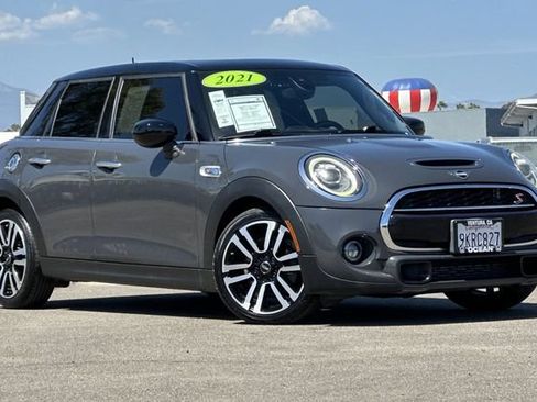 Used 2021 MINI Cooper S w/ 6.5" Touchscreen Package FWD image 2