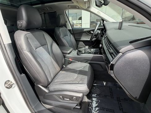 Used 2017 Audi Q7 3.0T Prestige AWD/4WD image 38