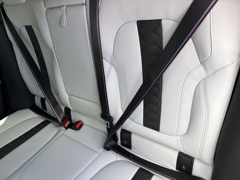 Certified 2025 BMW X6 M Competition w/ Executive Package AWD/4WD image 21
