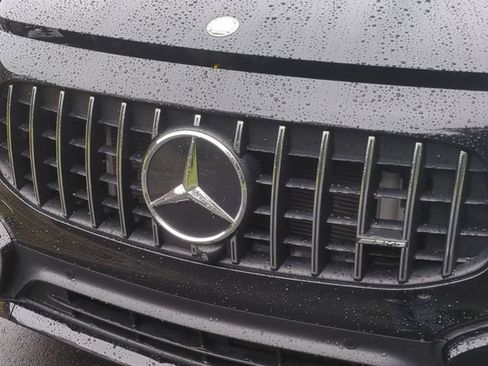 Used 2025 Mercedes-Benz GLB 35 AMG 4MATIC image 24