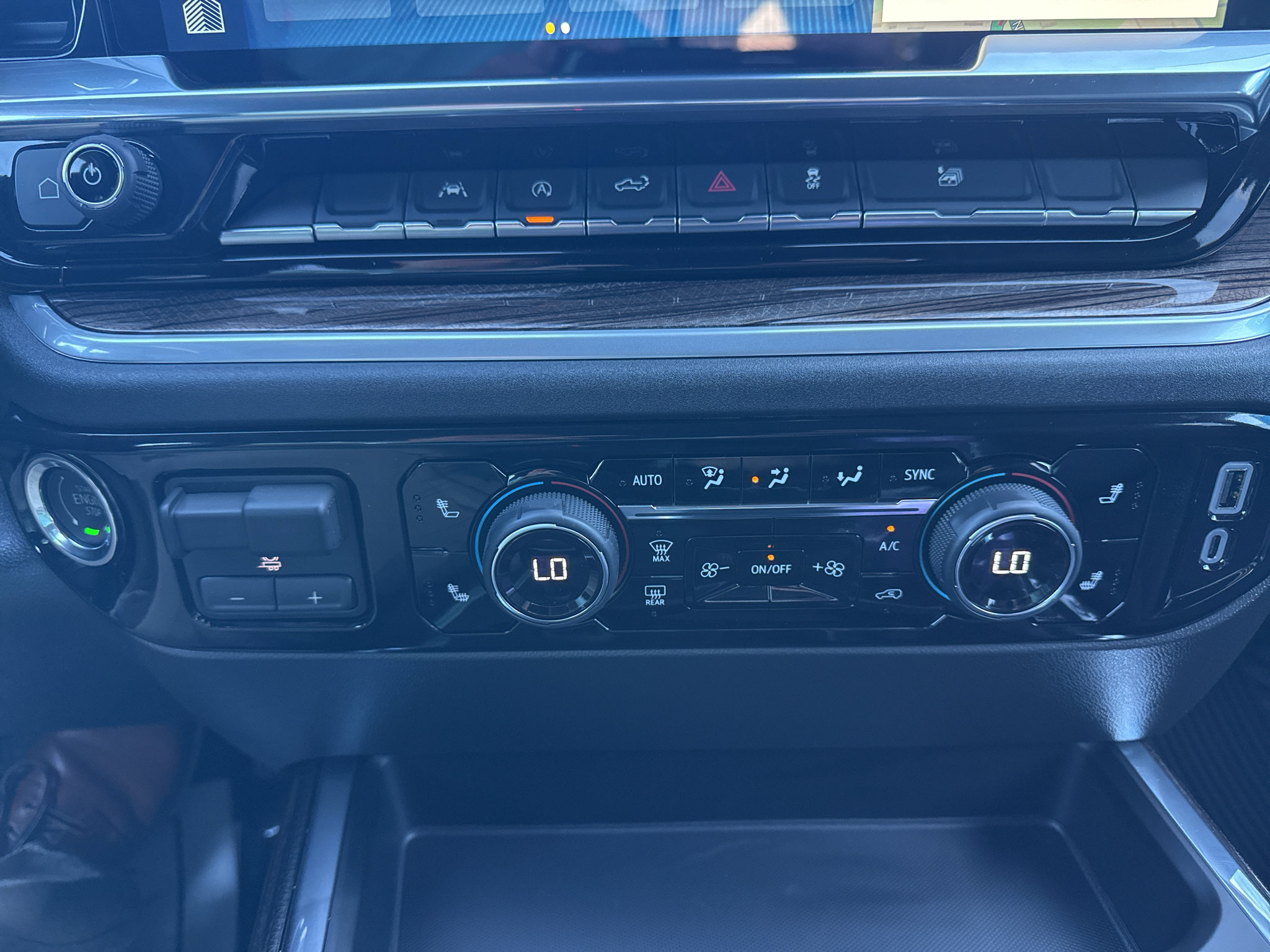 New 2026 Chevrolet Silverado 1500 RST w/ Convenience Package II AWD/4WD image 27