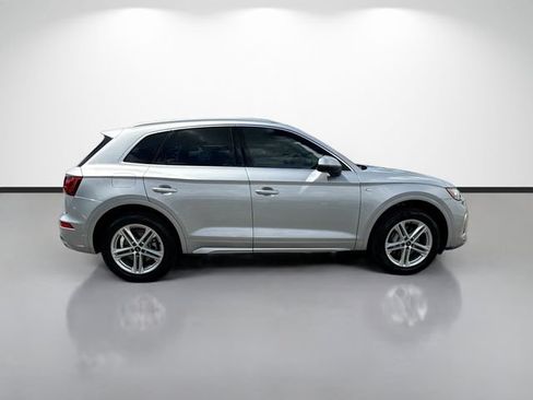 Used 2025 Audi Q5 e Premium AWD/4WD image 2