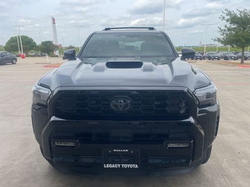 Used 2025 Toyota 4Runner TRD Sport Premium AWD/4WD image 2