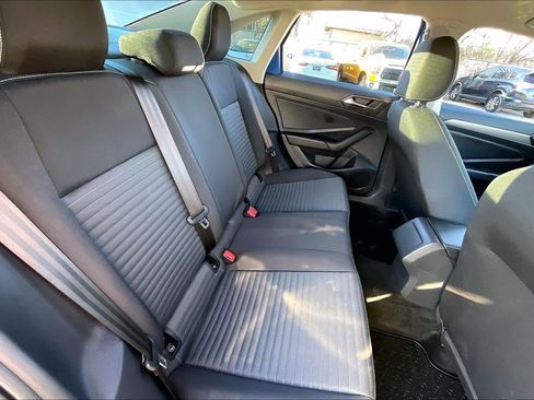 Used 2023 Volkswagen Jetta S image 17