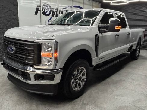Used 2023 Ford F250 XL w/ XL Driver Assist Package AWD/4WD image 5
