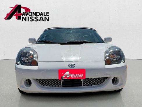 Used 2004 Toyota MR2 RWD image 9