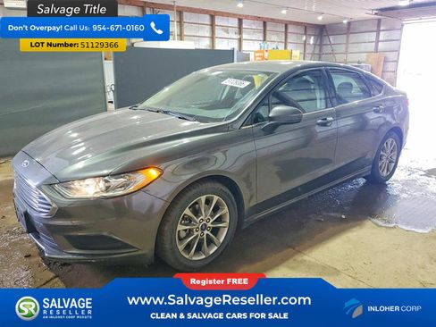 Used 2017 Ford Fusion SE w/ Fusion SE Technology Package FWD image 1