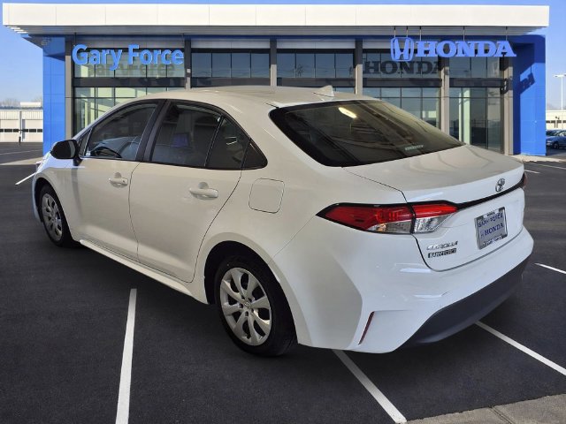 Used 2024 Toyota Corolla LE FWD image 3