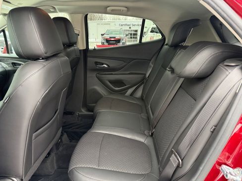 Used 2022 Buick Encore Preferred w/ Safety Package image 16