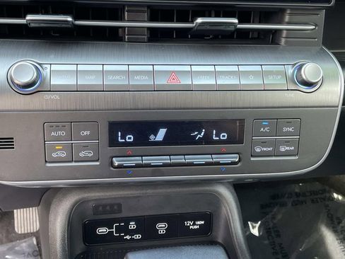 Certified 2024 Hyundai Kona SEL image 9