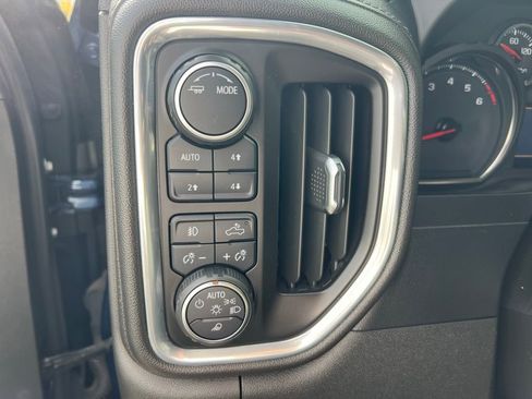 Used 2022 Chevrolet Silverado 1500 LTZ w/ Z71 Off-Road Package image 39