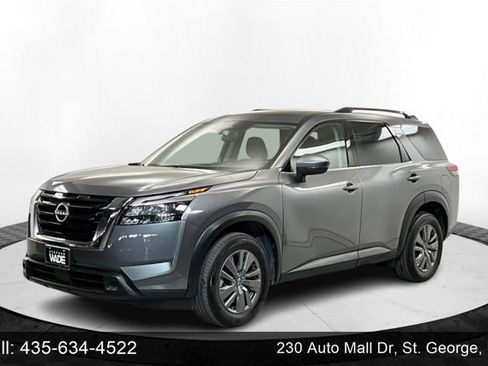 Certified 2025 Nissan Pathfinder SV image 1